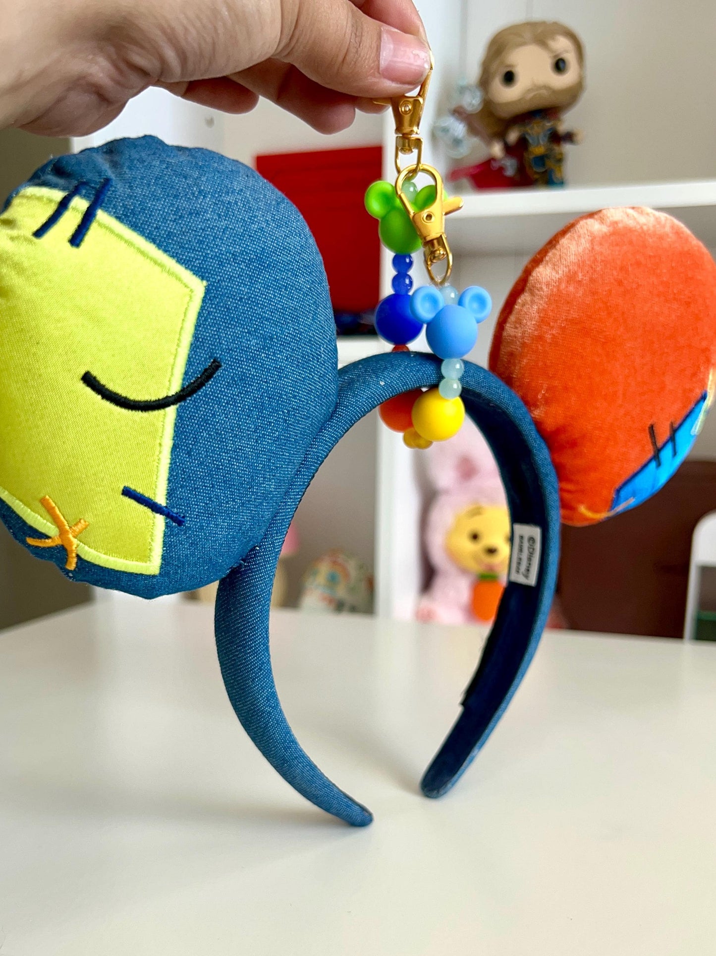 Ear Holder Keychain – WIthout Bow