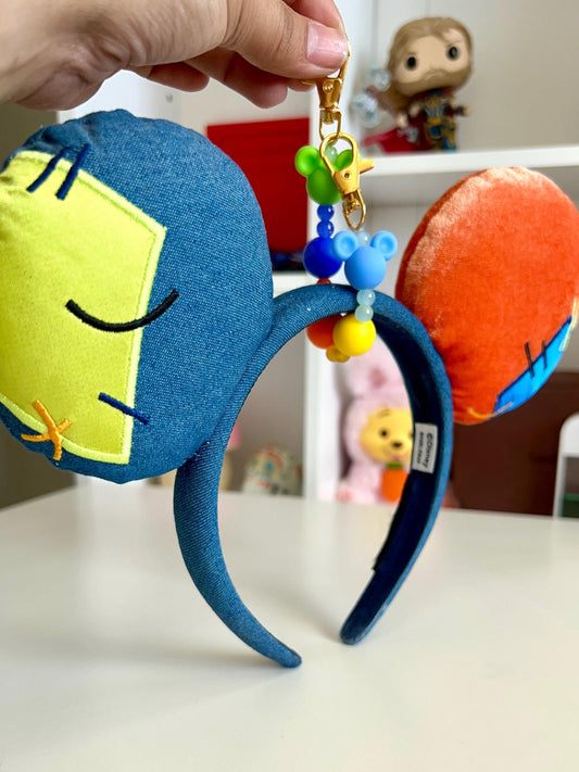 Ear Holder Keychain – WIthout Bow
